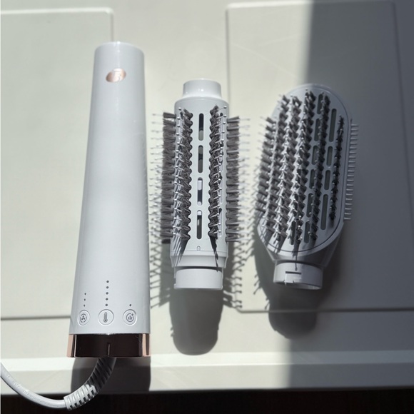 T3 AireBrush Duo Interchangeable Hot Air Blow Dry Brush with Two Attachments - Picture 3 of 16